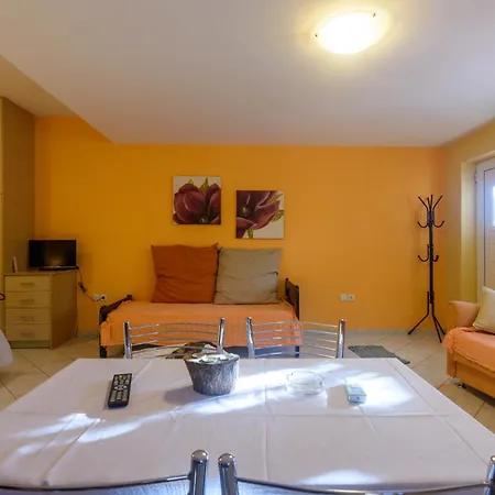 Terpsi - Garden Retreats Kyparissia