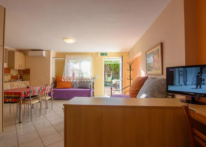 Apartman Terpsi - Garden Retreats Kipariszía