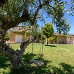 Terpsi - Garden Retreats דירה *