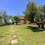 Terpsi - Garden Retreats