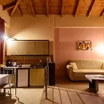 דירה Terpsi - Garden Retreats
