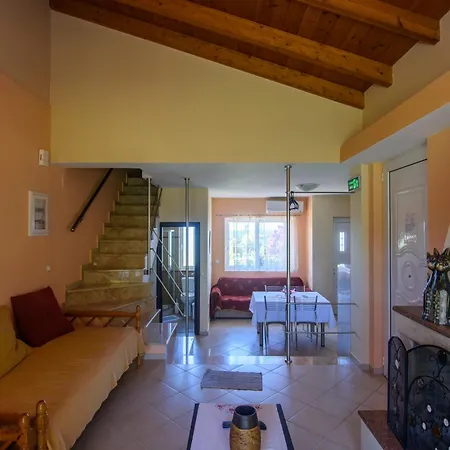 Terpsi - Garden Retreats * Kyparissia