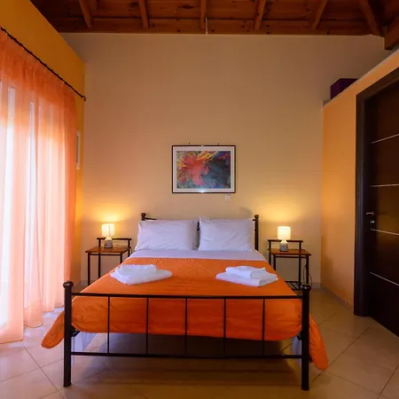 Daire Terpsi - Garden Retreats Kyparissia
