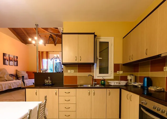 Terpsi - Garden Retreats